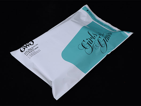 生物降解快遞包裝袋（dài）用什麽材料（liào）？